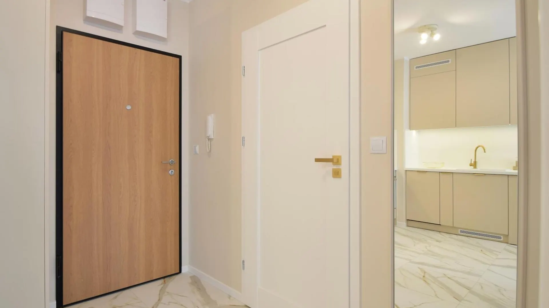 Apartament Premium Black&White By Lookap Poznan