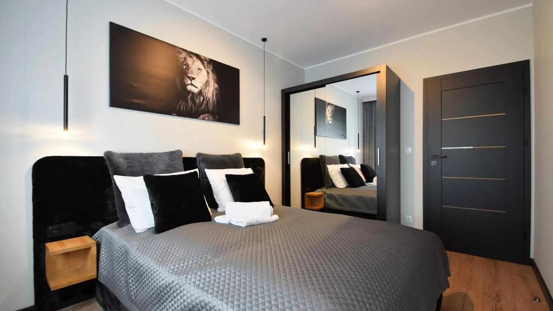 Apartament Premium Black&White By Lookap Poznan 0*,